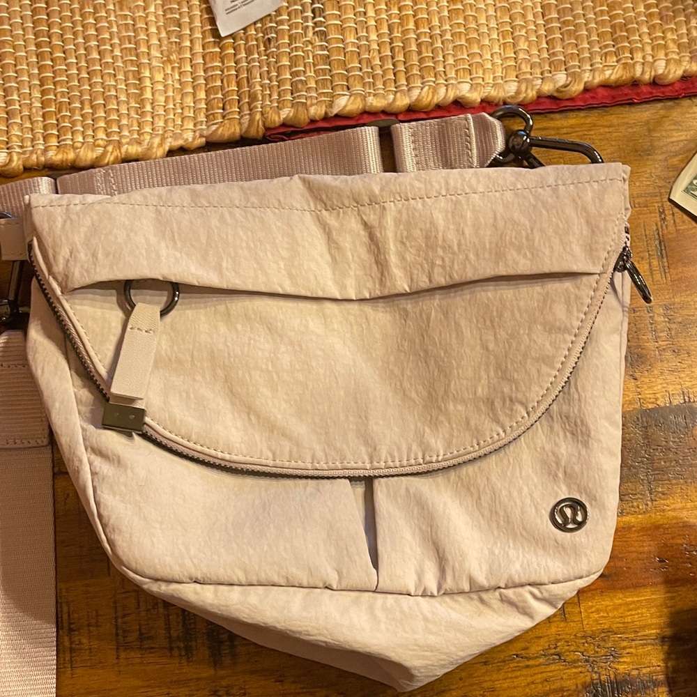 Lululemon Athletica Beige Crossbody Bag - Picture 9 of 10